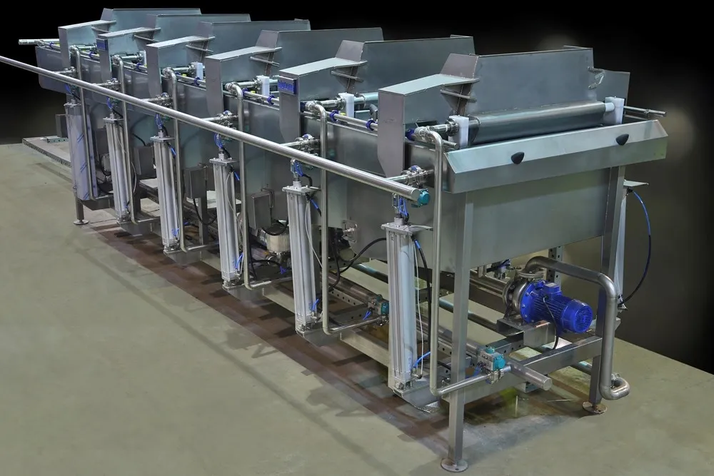 cr=t_0%,l_0%,w_100%,h_100% (4)